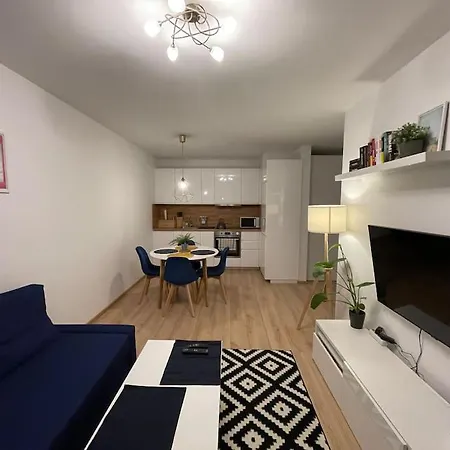 Komfortowy Apartament: Wola, Stanczyka 4 Varsovie