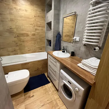 Komfortowy Apartament: Wola, Stanczyka 4 Varsovie