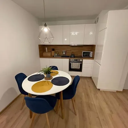 Komfortowy Apartament: Wola, Stanczyka 4 * Warschau